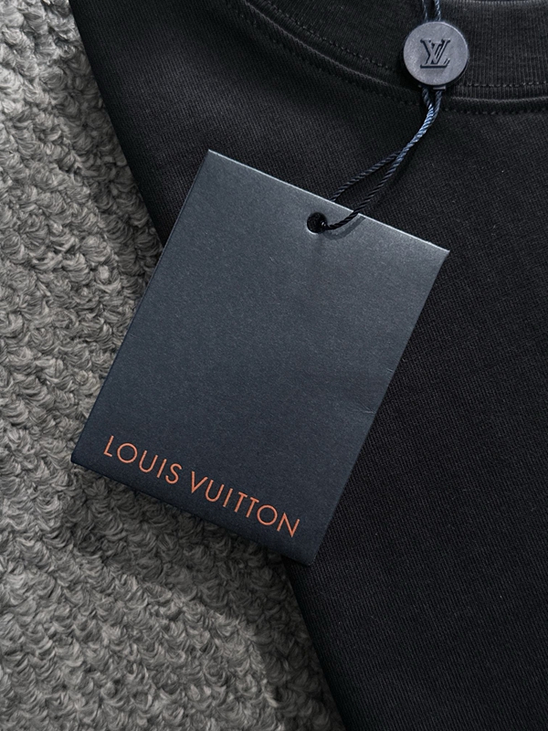 ブランドTシャツ角部分ディテール